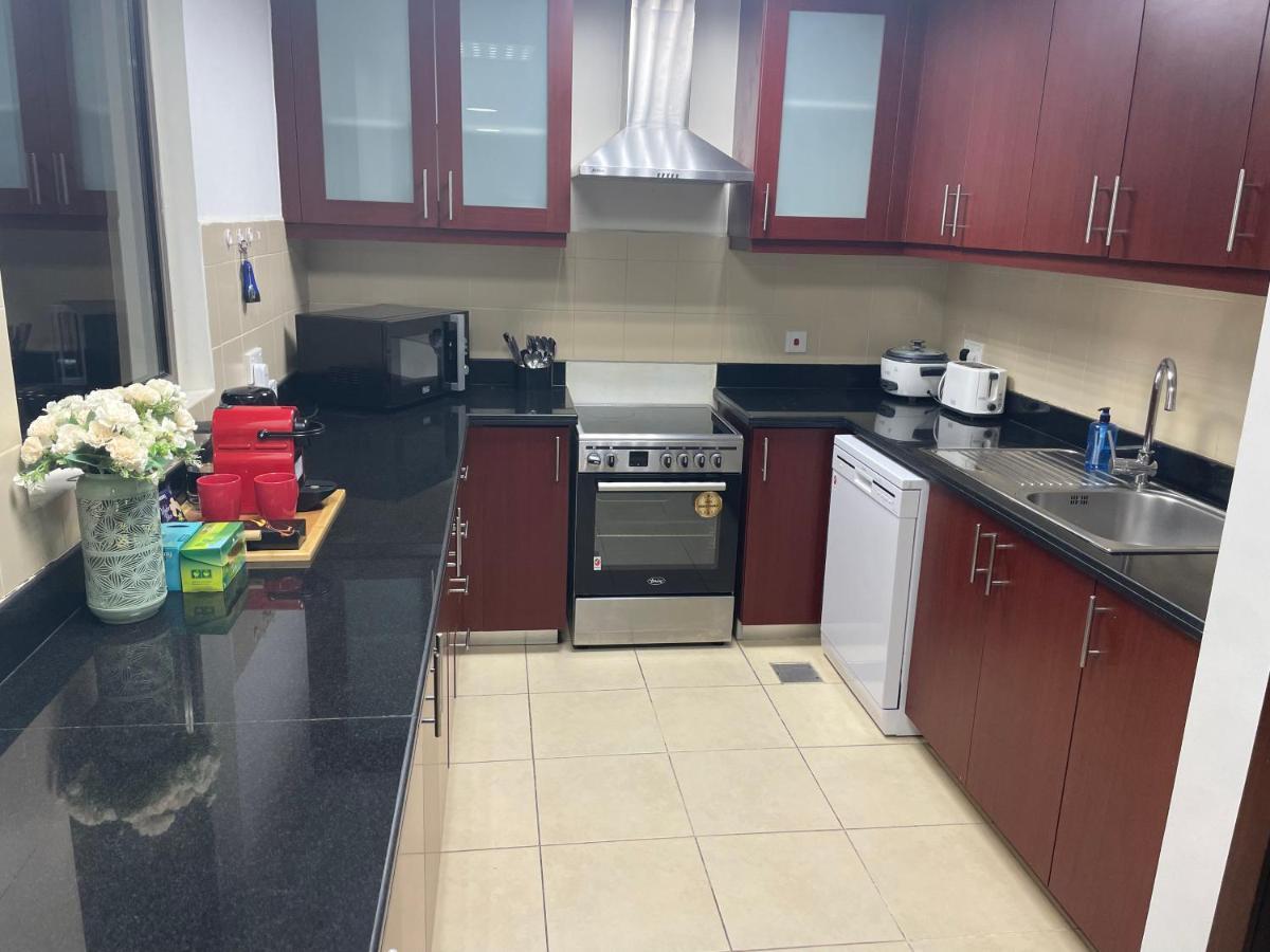 Usmans 1 Bedroom 4 Beds Jbr Huge Sea View 120 Sqm 2 Balconies 迪拜 外观 照片